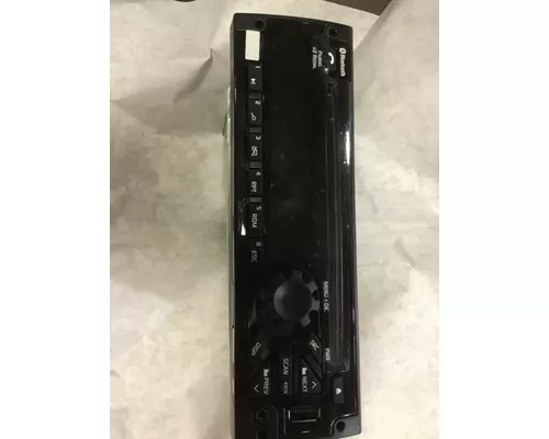 INTERNATIONAL HV Radio
