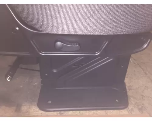 INTERNATIONAL HV Seat, Front