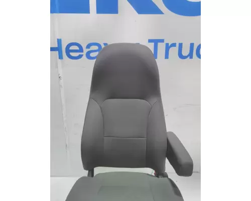 INTERNATIONAL HV Seat, Front