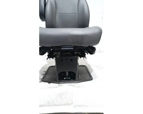 INTERNATIONAL HV Seat Assemblies