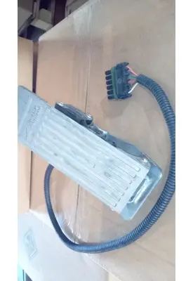 INTERNATIONAL HX515 Accelerator Parts