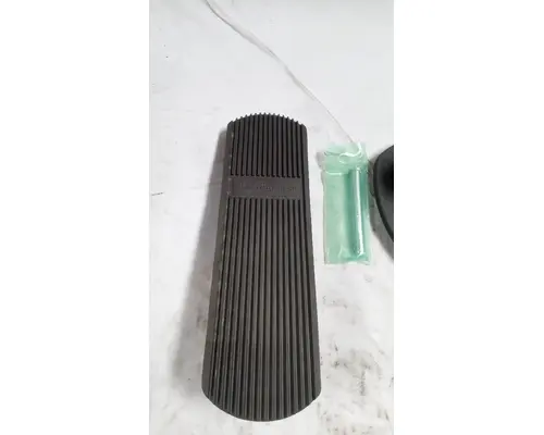 INTERNATIONAL HX515 Accelerator Parts