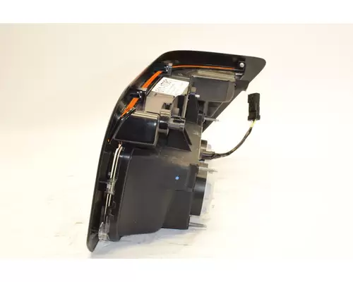 INTERNATIONAL HX515 Headlamp Assembly