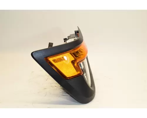 INTERNATIONAL HX515 Headlamp Assembly