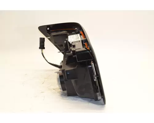 INTERNATIONAL HX515 Headlamp Assembly