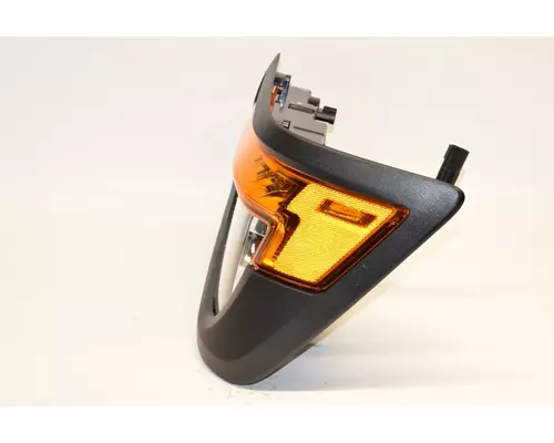 INTERNATIONAL HX515 Headlamp Assembly