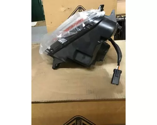 INTERNATIONAL HX515 Headlamp Assembly