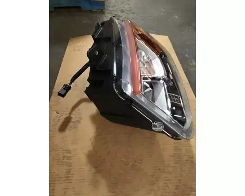 INTERNATIONAL HX515 Headlamp Assembly