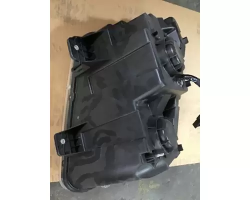 INTERNATIONAL HX515 Headlamp Assembly