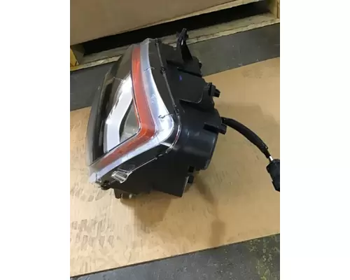 INTERNATIONAL HX515 Headlamp Assembly
