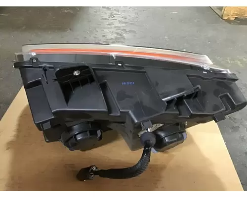 INTERNATIONAL HX515 Headlamp Assembly