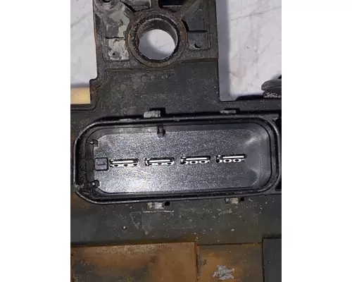 INTERNATIONAL HX520 Fuse Box