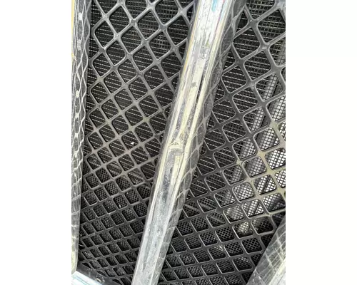 INTERNATIONAL HX520 Grille