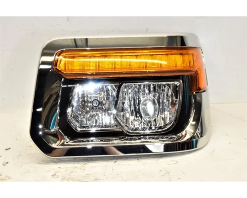 INTERNATIONAL HX520 Headlamp Assembly