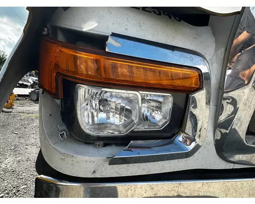 INTERNATIONAL HX520 Headlamp Assembly
