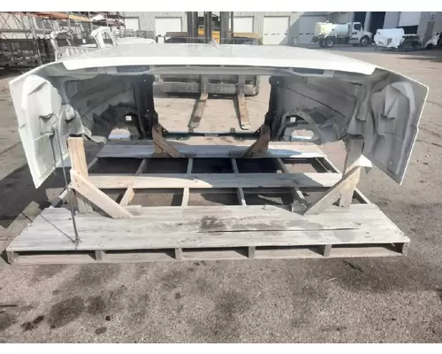 INTERNATIONAL HX520 Hood Assembly