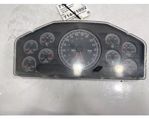 INTERNATIONAL HX520 Instrument Cluster