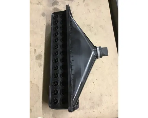 INTERNATIONAL HX620 Air Cleaner