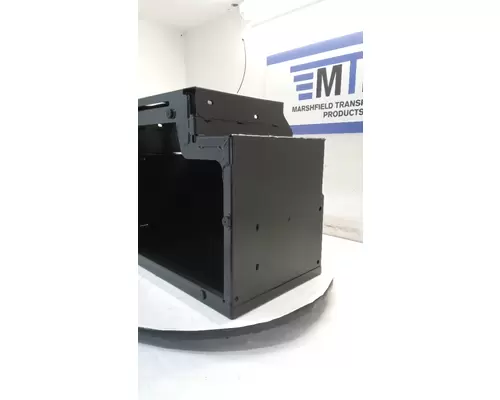 INTERNATIONAL HX620 Battery Box