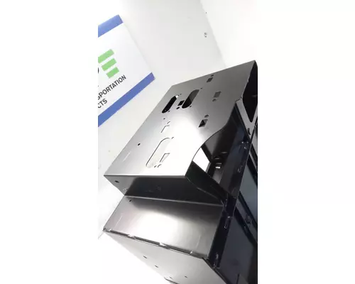 INTERNATIONAL HX620 Battery Box