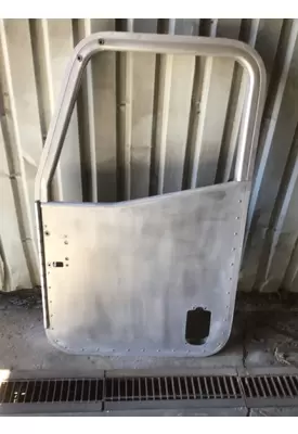 INTERNATIONAL HX620 Door Assembly, Front