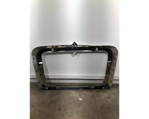 INTERNATIONAL HX620 Grille