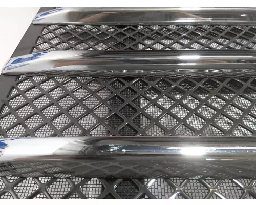 INTERNATIONAL HX620 Grille