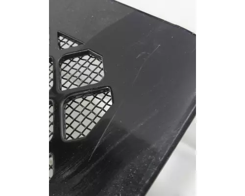 INTERNATIONAL HX620 Grille
