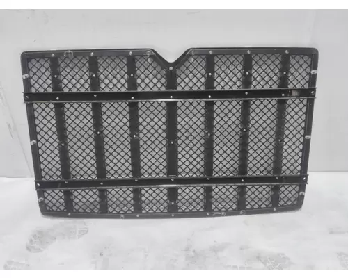 INTERNATIONAL HX620 Grille