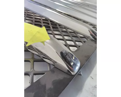 INTERNATIONAL HX620 Grille