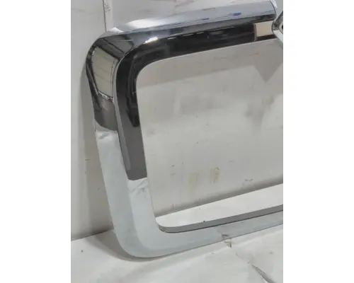 INTERNATIONAL HX620 Grille