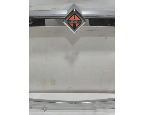 INTERNATIONAL HX620 Grille