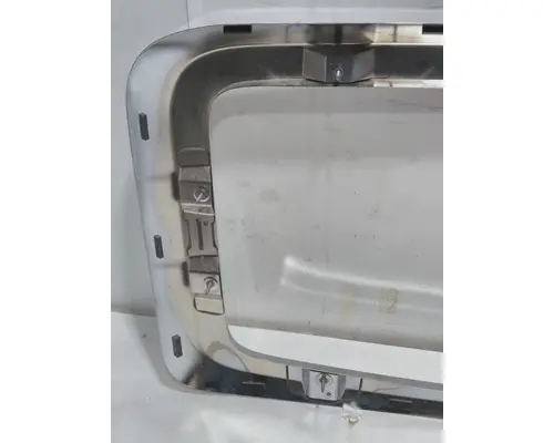 INTERNATIONAL HX620 Grille