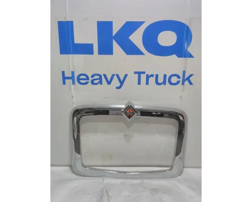 INTERNATIONAL HX620 Grille