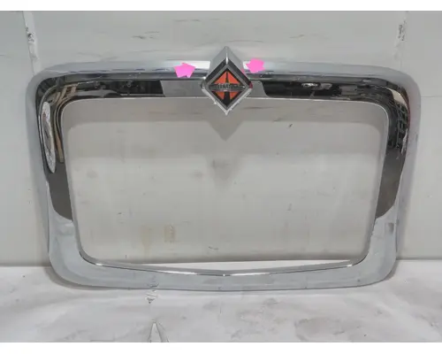 INTERNATIONAL HX620 Grille