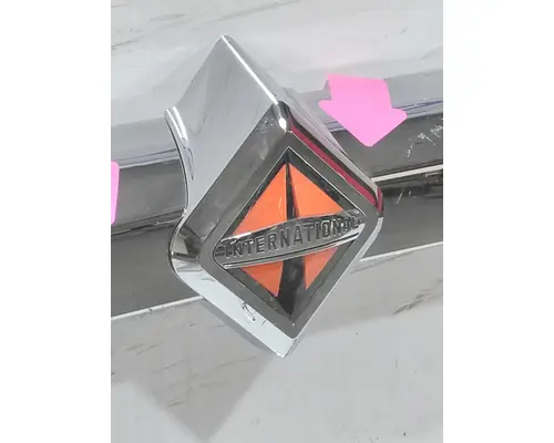 INTERNATIONAL HX620 Grille