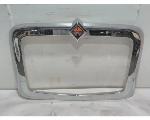 INTERNATIONAL HX620 Grille