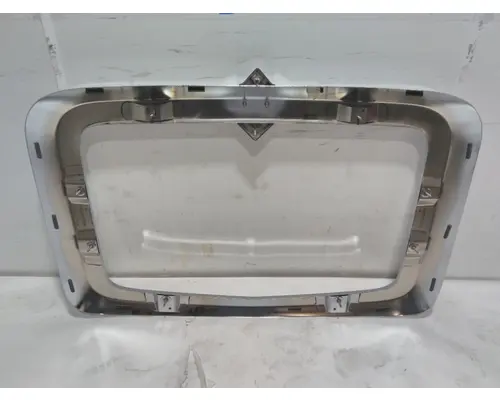 INTERNATIONAL HX620 Grille