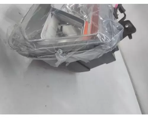 INTERNATIONAL HX620 Headlamp Assembly