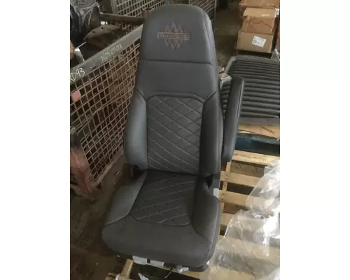 INTERNATIONAL HX620 SEAT, FRONT