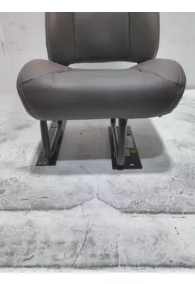 INTERNATIONAL HX620 Seat, Front
