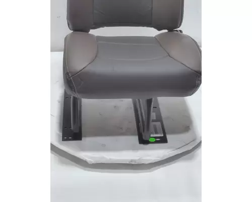 INTERNATIONAL HX620 Seat, Front