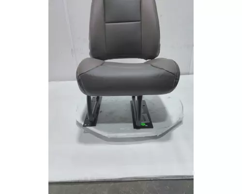 INTERNATIONAL HX620 Seat, Front