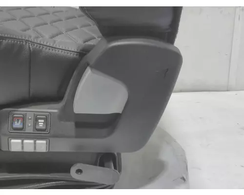 INTERNATIONAL HX620 Seat, Front