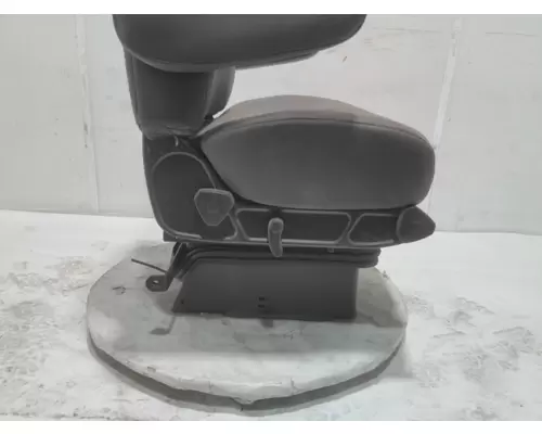 INTERNATIONAL HX620 Seat, Front