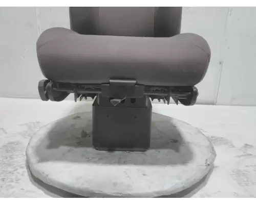 INTERNATIONAL HX620 Seat, Front