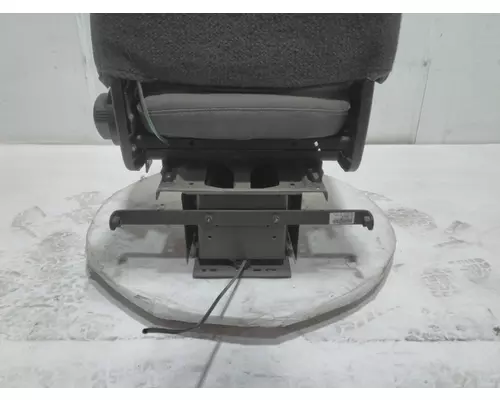 INTERNATIONAL HX620 Seat, Front