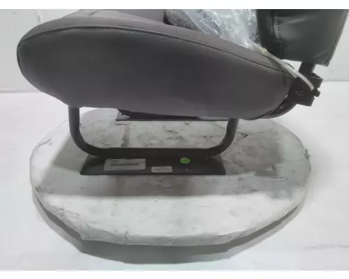 INTERNATIONAL HX620 Seat, Front