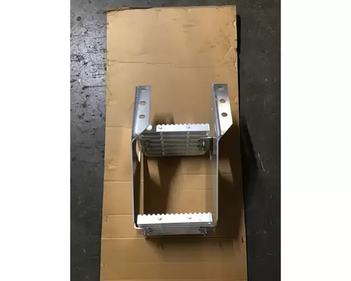 INTERNATIONAL HX620 Step