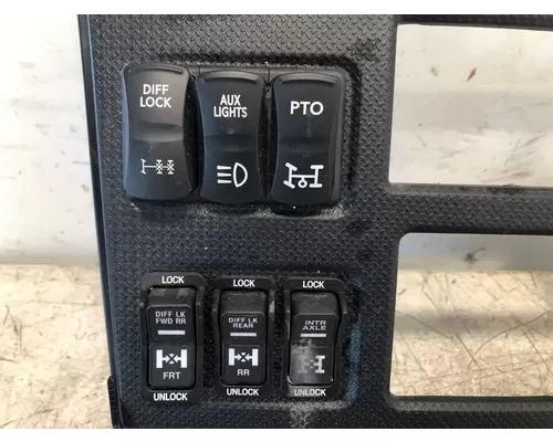 INTERNATIONAL HX Dash  Console Switch